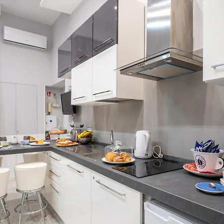 Napoliviva Bovio 3* Naples